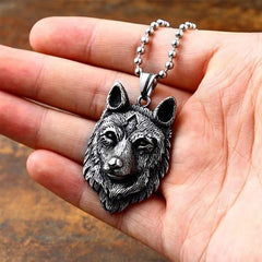 Carved Wolf Head Pendant | Wolf-Horde-Beaded Chain-