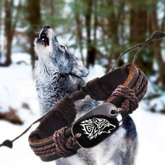 Celtic Wolf Bracelet | Wolf-Horde-wolf howling-