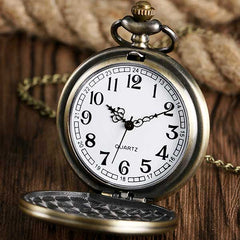 Gusset watch with wolf's head | Wolf-Horde-