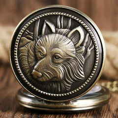 Gusset watch with wolf's head | Wolf-Horde-