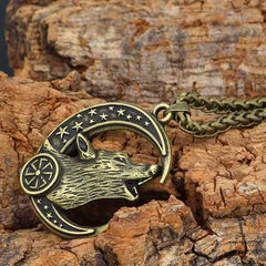 Wolf Moon Pendant | Wolf-Horde-Golden-