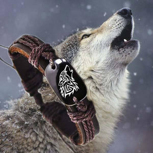 Celtic Wolf Bracelet | Wolf-Horde-wolf howling-