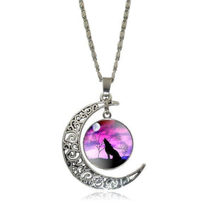 Crescent Moon Wolf Necklace | Wolf-Horde-Model 3-