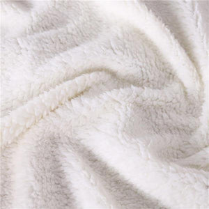 Mandala-style wolf blanket : original design | Wolf-Horde-White-