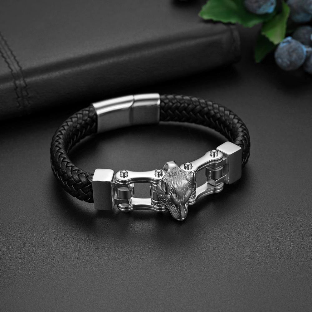 Norse Wolf Bracelet | Wolf-Horde-Golden-