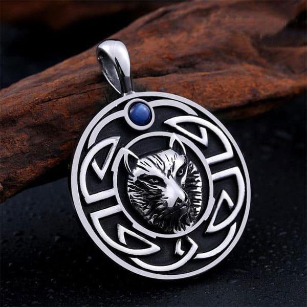 Vintage Wolf Necklace | Wolf-Horde-silver-