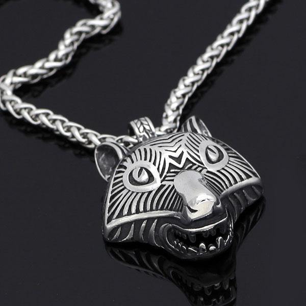 Wolf Amulet Necklace | Wolf-Horde-Silver-