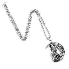 Wolf and Moon Pendant | Wolf-Horde-with keel chain-