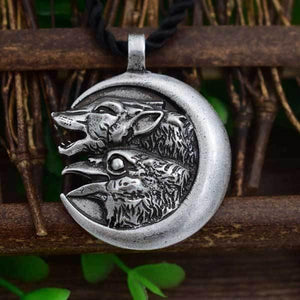 Wolf and Raven Pendant | Wolf-Horde-Silver-