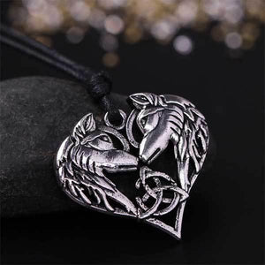 Wolf Heart Necklace | Wolf-Horde-Silver-