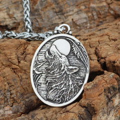 Wolf Howling at the Moon Necklace | Wolf-Horde-Silver-