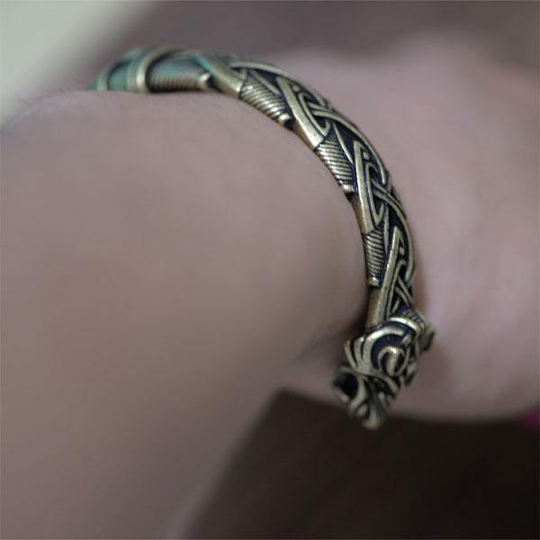 Wolf Torc Bracelet | Wolf-Horde-Silver-